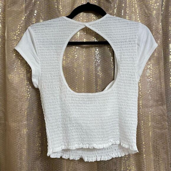 Free People White Strike A Pose Smocked Cropped Top Large NWOT - Picture 2 of 10